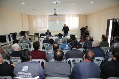 Başkan Dr. Memduh Büyükkılıç 'Hizmet İçi Eğitim Seminerleri Önemli '