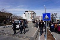 TRAFİK IŞIĞI - Gercüş'te 'Öncelik Hayatın, Öncelik Yayanın' Etkinliği