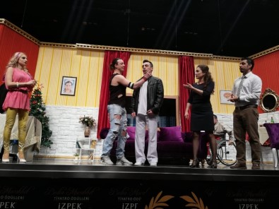 'Kaç Baba Kaç' İzmirlileri Kırdı Geçirdi