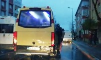 TEHLİKELİ YOLCULUK - Minibüste Tehlikeli Yolculuk Kamerada