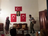 ŞEBNEM SCHAEFER - Ahmet Çevik Tiyatrosu 'Kaçamak Ya Da Kaçamamak' Akseki'de
