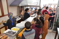 HASAN ŞAHIN - Bu Lokantada Öğrencilere 1 Gün Boyunca Yemek Ücretsiz
