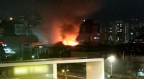 TEKSTİL ATÖLYESİ - Kağıthane'de İş Merkezinde Korkutan Yangın