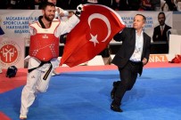 UĞUR İBRAHIM ALTAY - Konya Büyükşehir Belediyesporlu Tekvandocu Dünya Şampiyonu Oldu