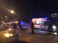 EGE MAHALLESİ - Kuşadası'nda Trafik Kazası; 1 Yaralı