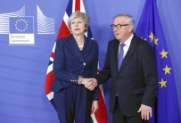 AVRUPA KOMISYONU - Theresa May, Brüksel'de
