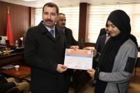 KARAKÖPRÜ - Baydilli'den Başarılı Öğrencilere Sertifika