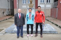 HÜSEYIN ÇAPAR - Genç Atlet 3 Yılda 5 Kez Türkiye Şampiyonu Oldu