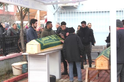 Kastamonu'da Batan Teknede Ölen Balıkçılar Defnedildi