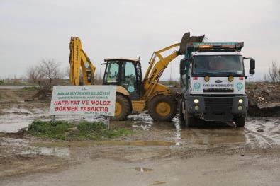 Manisa'da Hafriyat Temizliğine Devam Ediyor