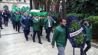 Omuzlarda Bu Kez Sigara Taşındı