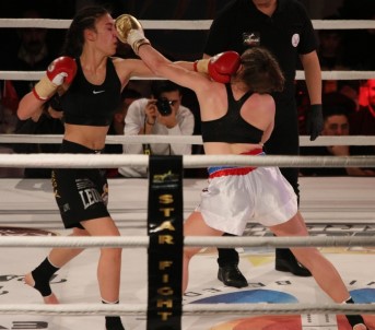 Adana'da Muay Thai Turnuvası Nefes Kesti