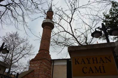 Tarihi Camiden 9 Yıl Önce Çalınan Hat Beyoğlu'ndaki Antikacıya Satılmaya Getirilince Vakıflar Müzesine Döndü