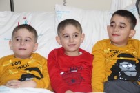 AHMET KARATAŞ - Üçüz Kardeşler Birlikte Ameliyat Oldu