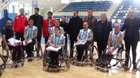 İDRIS AKBıYıK - Vali Akbıyık Engellilerin Maçını İzledi