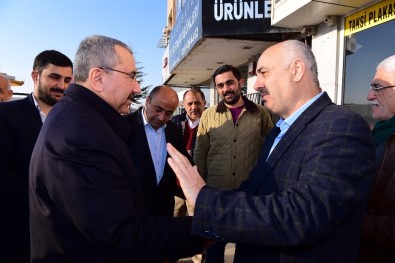 Başkan Adayı Erdem, Atatürk Mahallesi'nde Esnafı Ziyaret Etti