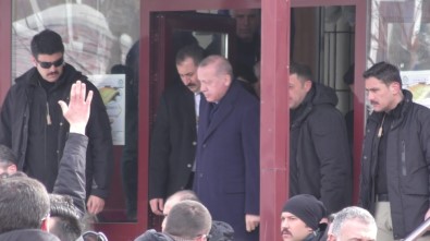 Cumhurbaşkanı Erdoğan, Cuma Namazını Ardahan'da Kıldı