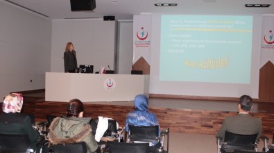 Elazığ'da 'Akılcı Antibiyotik Kullanımı' Semineri