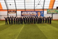 BADMINTON - Küçükçekmeceli Miniklerden Spora Büyük İlgi