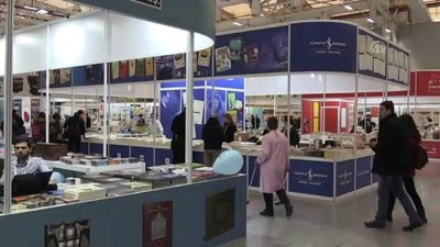 Tekerlekli Sandalyede Yazdığı Kitapların Almanya'ya Ulaşmasını İstiyor