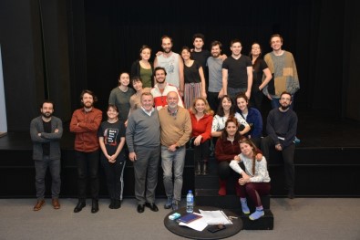 Tiyatro Sanatçısı Erdal Küçükkömürcü Öğrencilerle Buluştu