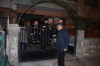 EFLATUN - Başkent'te Çökme Tehlikesi Olan Bina Tahliye Edildi