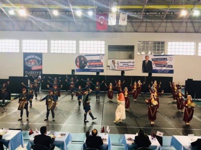 Cumhuriyet Anadolu Lisesi Halk Oyunları Ekibi Türkiye Finalinde