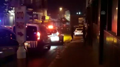 Fatih'te Polis, Tartıştığı İş Yeri Sahibini Silahla Vurdu