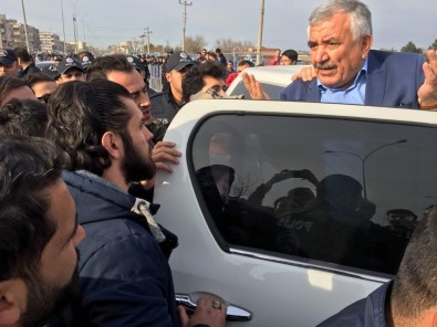 HDP'li Eski Belediye Başkanı Şanlıurfa'da Gözaltına Alındı
