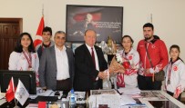 Milli Sporculardan Başkan Özakan'a Ziyaret