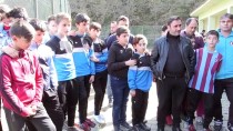 OSMAN GENÇ - Ünal Karaman'dan Futbol Okuluna Ziyaret