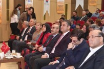 MAHMUT DEMIRTAŞ - Vali Demirtaş, 'Komşu Köyün Delisi'ni İzledi