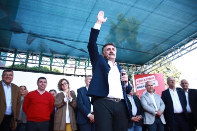 Bayraklı'da Miting Gibi Açılış