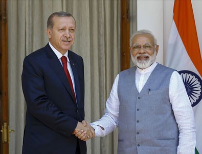 Cumhurbaşkanı Erdoğan ile Hindistan Başbakanı Modi telefonda görüştü