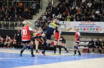 BASKETBOL TAKIMI - Hentbolda Süper Lig Sevinci