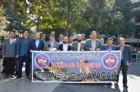 DIYANET SEN - Manisa'dan 'İstiklal De İstikbal De Ezansız Olmayacak' Pankartı