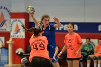 BILAL KARAMAN - Muratpaşalı Bayan Hentbolculardan Üst Üste 9. Galibiyet
