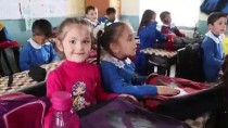Okulları Yenilenen Öğrencilerin Yüzünde 'Güller Açtı' Haberi
