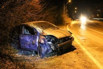 Beton Direğe Çarpan Sürücü Ağır Yaralandı