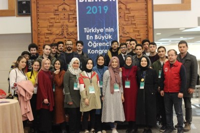Düzce Üniversitesi Öğrencileri Bilgisayar Mühendisliği Kongresine Katıldı