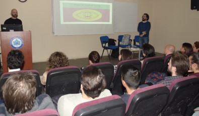 ESOGÜ'de Modüler Bir Sergileme Tasarımı Semineri