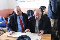 VAN YÜZÜNCÜ YıL ÜNIVERSITESI - Van Yüzüncü Yıl Üniversitesi Öğrencilerinden Örnek Davranış