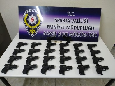 Isparta'daki Yasadışı Silah Ticaretinde 2 Tutuklama