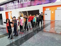 BADMINTON - Mersin Gençlik Ve Spor İl Müdürlüğü, 7'Den 70'E Herkese Spor Yaptırıyor