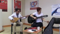 TÜRK MUSIKISI - Sağlıkçılar İş Stresini Kurdukları Müzik Grubuyla Atıyor