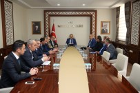 HACI ALİ POLAT - Vali Pehlivan Siyasi Parti İl Başkanlarıyla Bir Araya Geldi