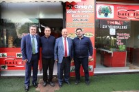 MESUT ÖZAKCAN - Başkan Özakcan ESKO İş Hanı Esnafını Ziyaret Etti