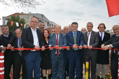 Efeler'de Aliya İzzetbegoviç Parkı Açıldı