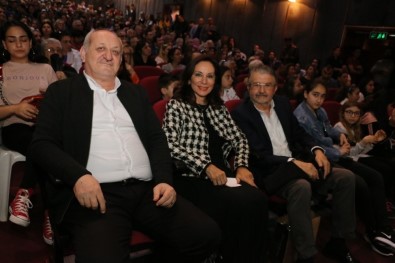 Kartal Belediyesi Sanat Akademisi Öğrencilerinden 1. Yıla Özel Muhteşem Konser