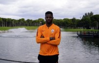 BURSASPOR - Ryan Donk'un 1 Maçı Kaldı